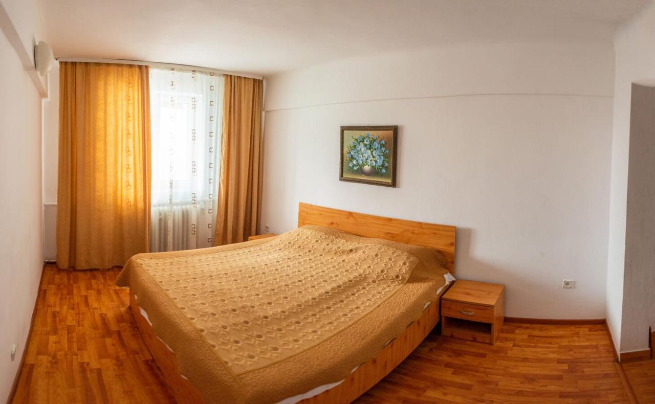 Hotel Хорезу Экстерьер фото