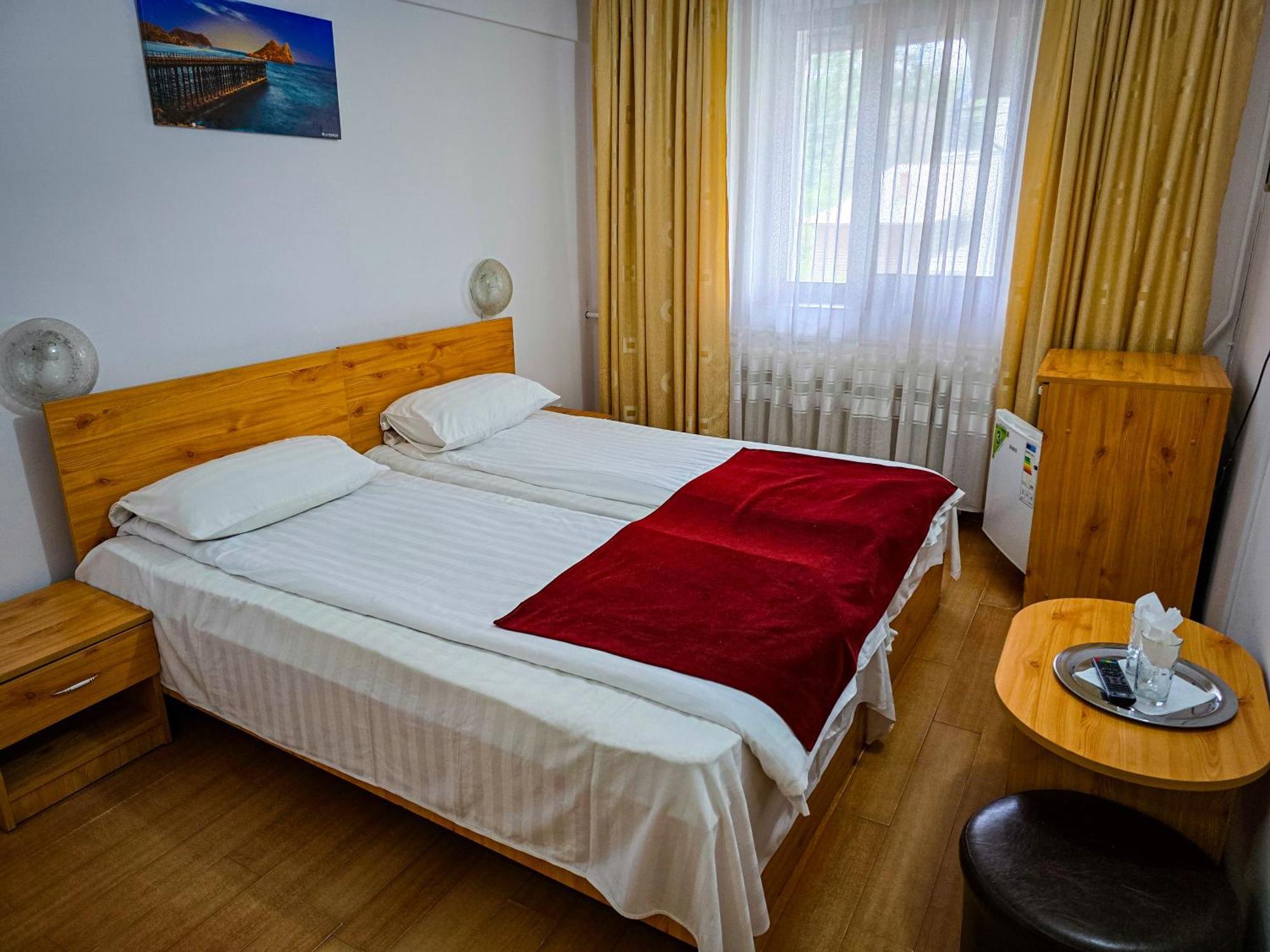 Hotel Хорезу Экстерьер фото